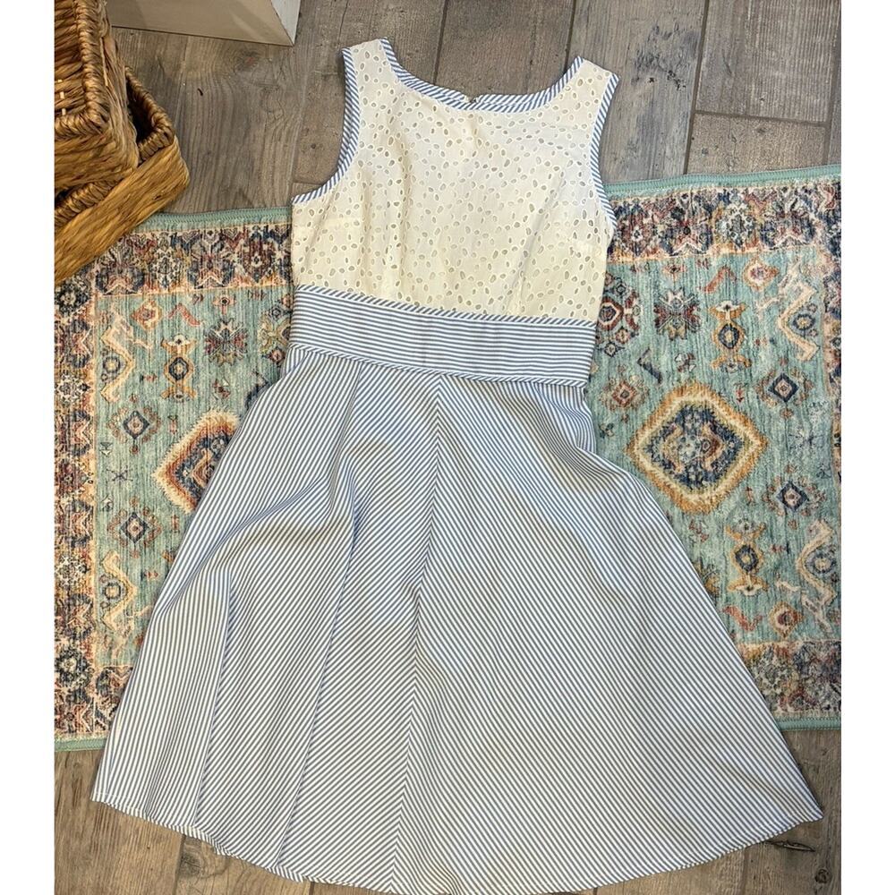 London Style Collection Blue & White Striped Dress With Eyelet Bodice Size 4